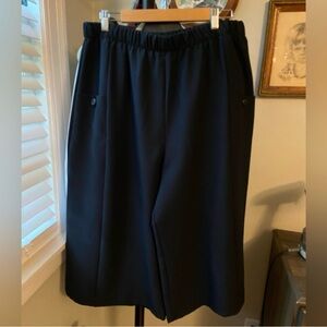 Truth + Style black wide leg culottes with pockets
